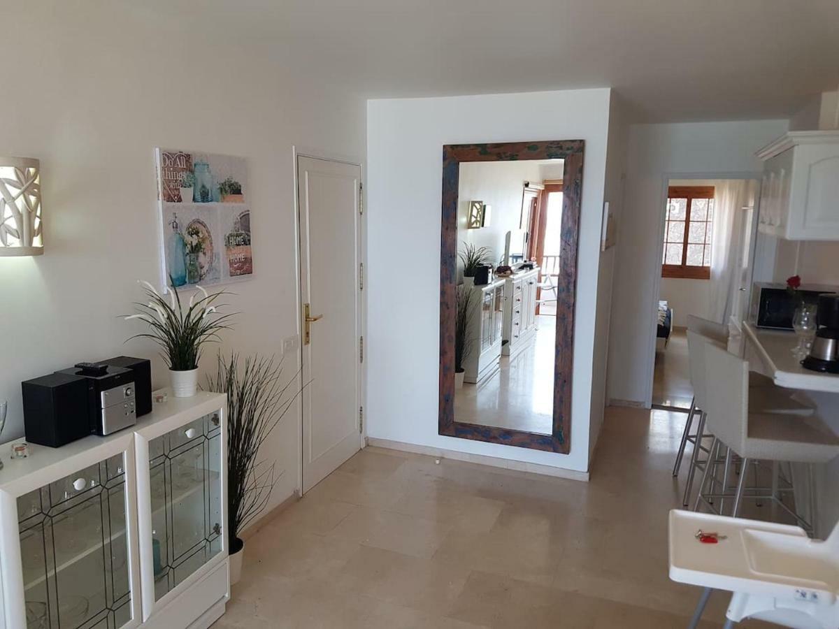 Playa Del Duque In 1St Sea Line Directly On The Beach, Heated Pool, Wifi, Balcony Apartment Costa Adeje  Exterior photo